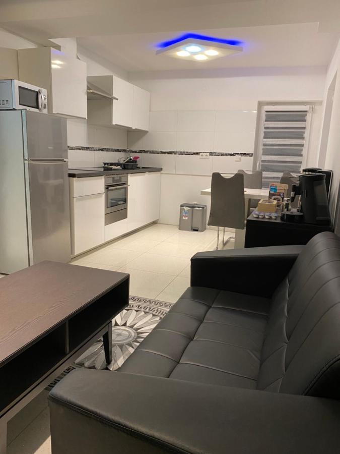 Aparts House - Balkon-Wifi-Kitchen Essen Eksteriør billede